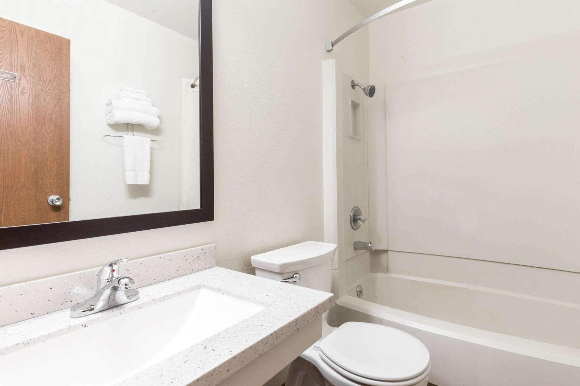 Hotel Super 8 By Wyndham Missoula/Brooks Street Extérieur photo