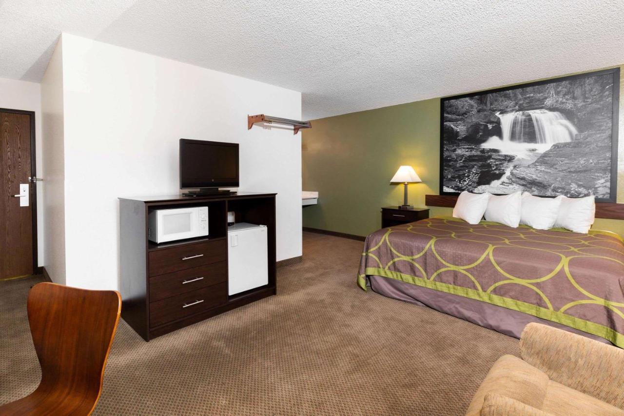 Hotel Super 8 By Wyndham Missoula/Brooks Street Extérieur photo