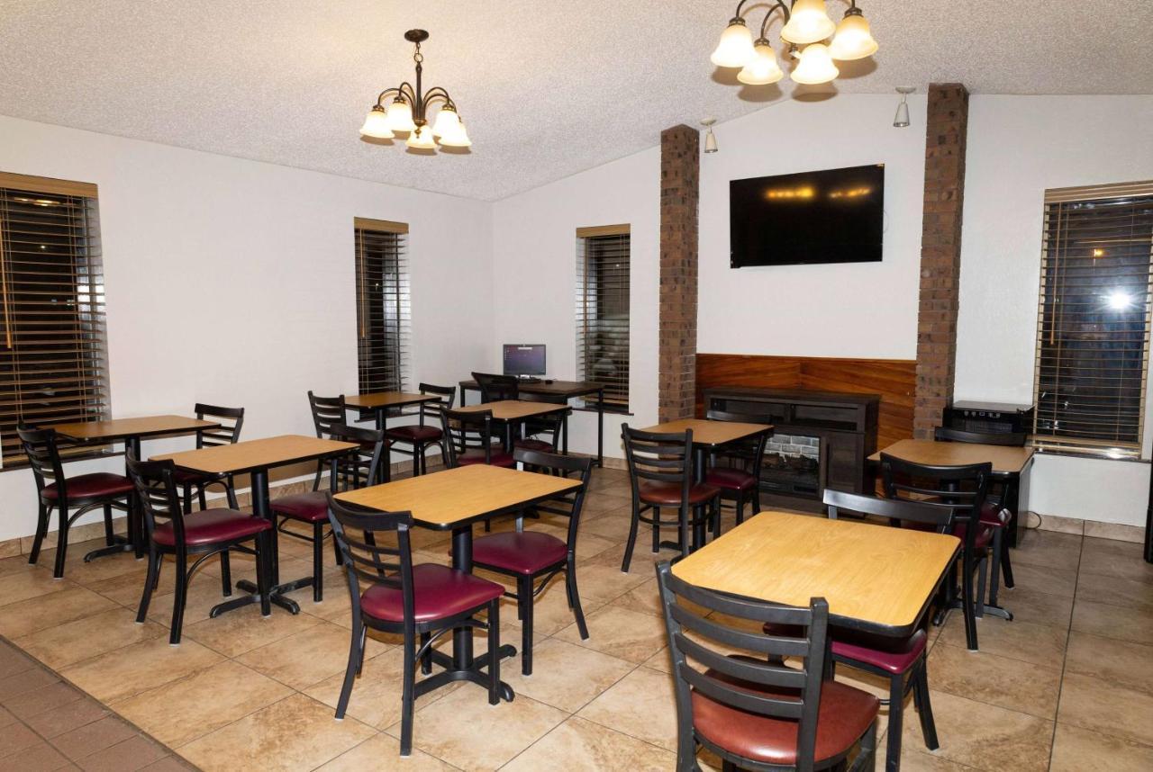 Hotel Super 8 By Wyndham Missoula/Brooks Street Extérieur photo